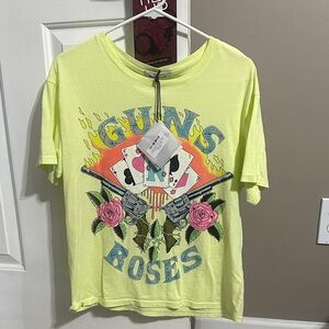 Day dreamers nwt xs Guns N' Roses Graphic T-Shirt